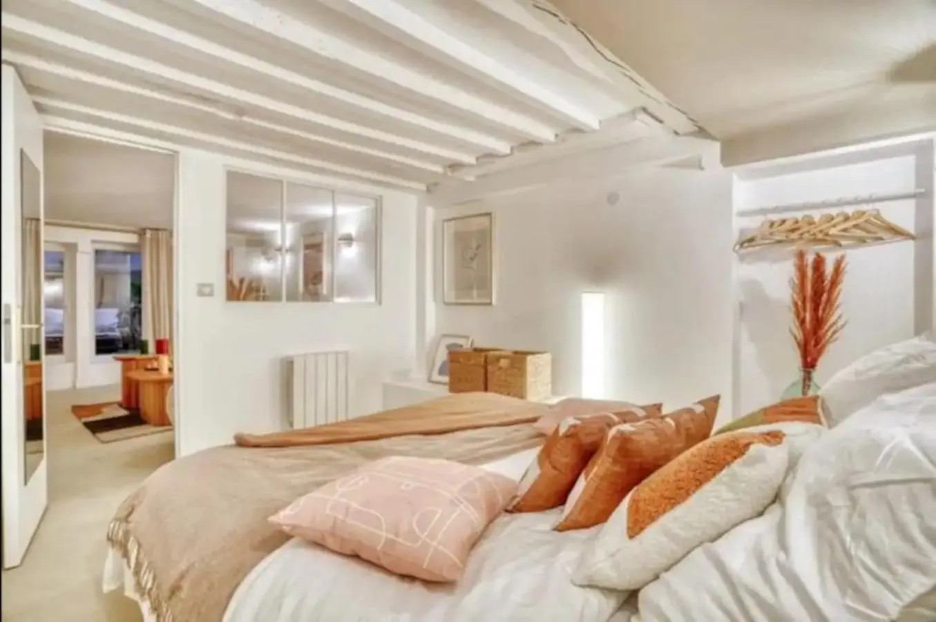 Geranimus Lombards : Heart Of Paris Apartment